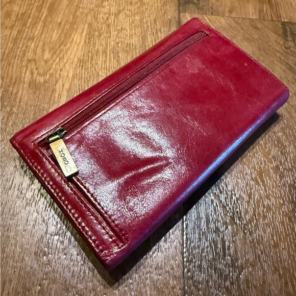 HOBO Handbags - Hobo Continental Leather Wallet